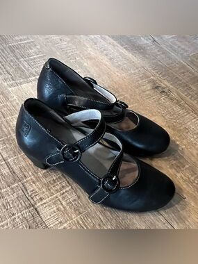 Women’s 38 7 brako anatomical Black Mary Jane Heels  Buckle Straps made in Spain